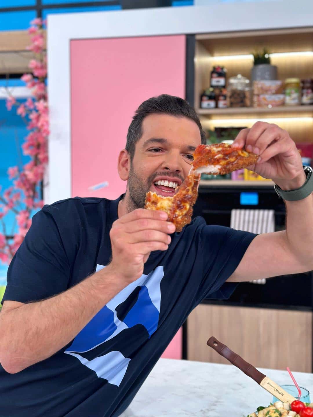 Σεφ Πέτρος Συρίγος βιογραφικό! Η ηλικία, οι σπουδές, η καταγωγή, το ύψος, τα κιλά, ο γάμος και το παιδί