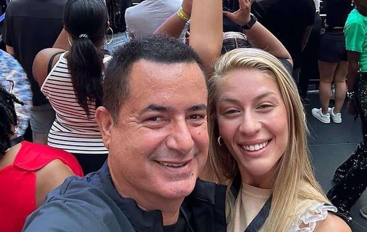 Ατζούν Ιλίτζαλι βιογραφικό σήμερα! Η προσωπική ζωή, η ηλικία, το ύψος, η καταγωγή, οι σπουδές, και τα κιλά