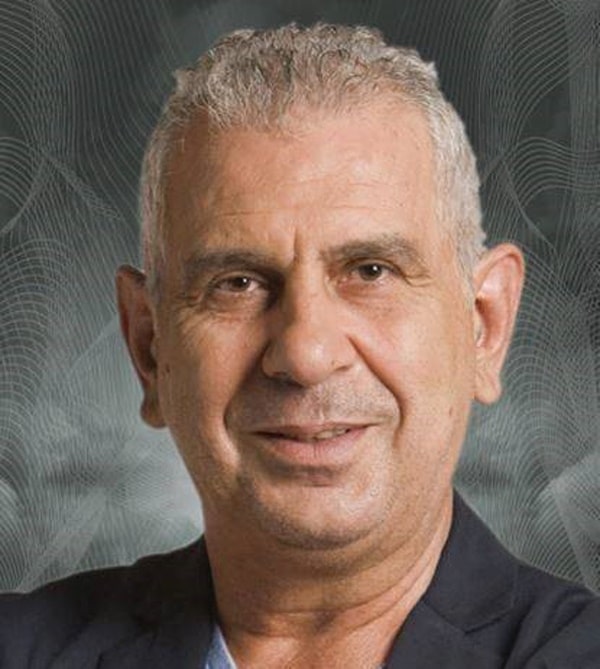 Κώστας Καζάκας βιογραφικό σήμερα! Η προσωπική ζωή, η ηλικία, το ύψος, η καταγωγή, οι σπουδές, και τα κιλά