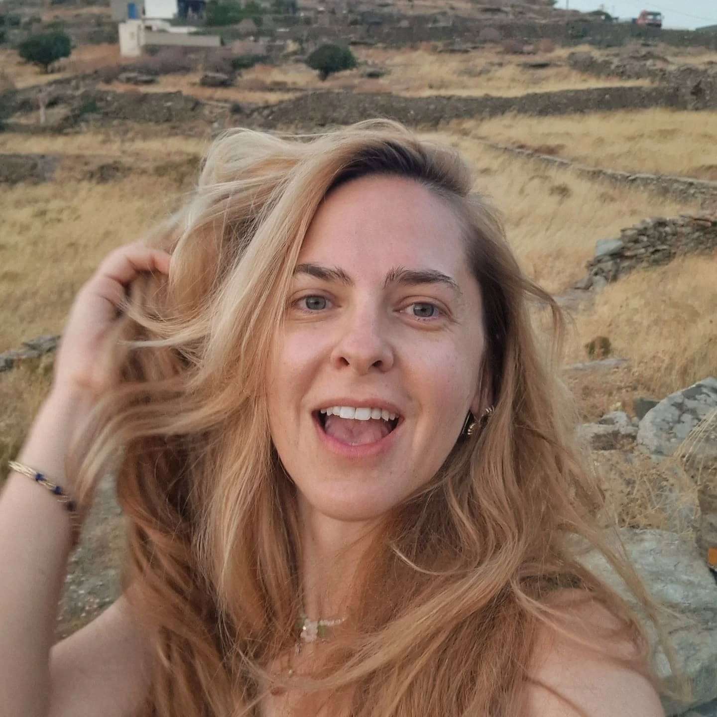 Ρένα Μόρφη βιογραφικό! Η ηλικία, το ύψος, τα κιλά, η καταγωγή, οι σπουδές 3