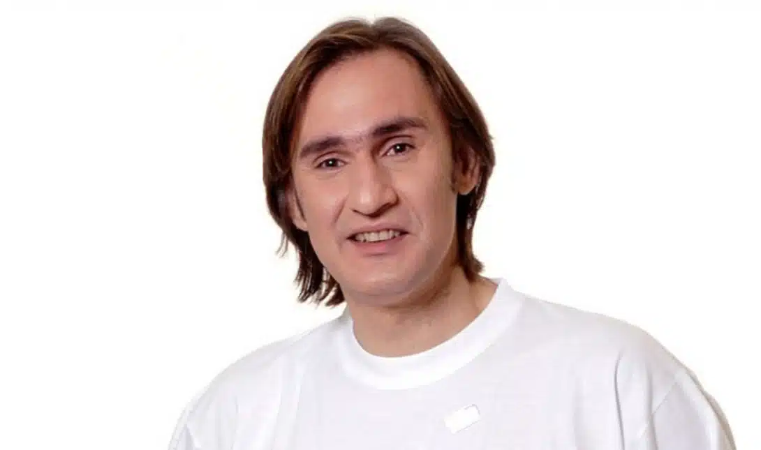 akis sakelarioy