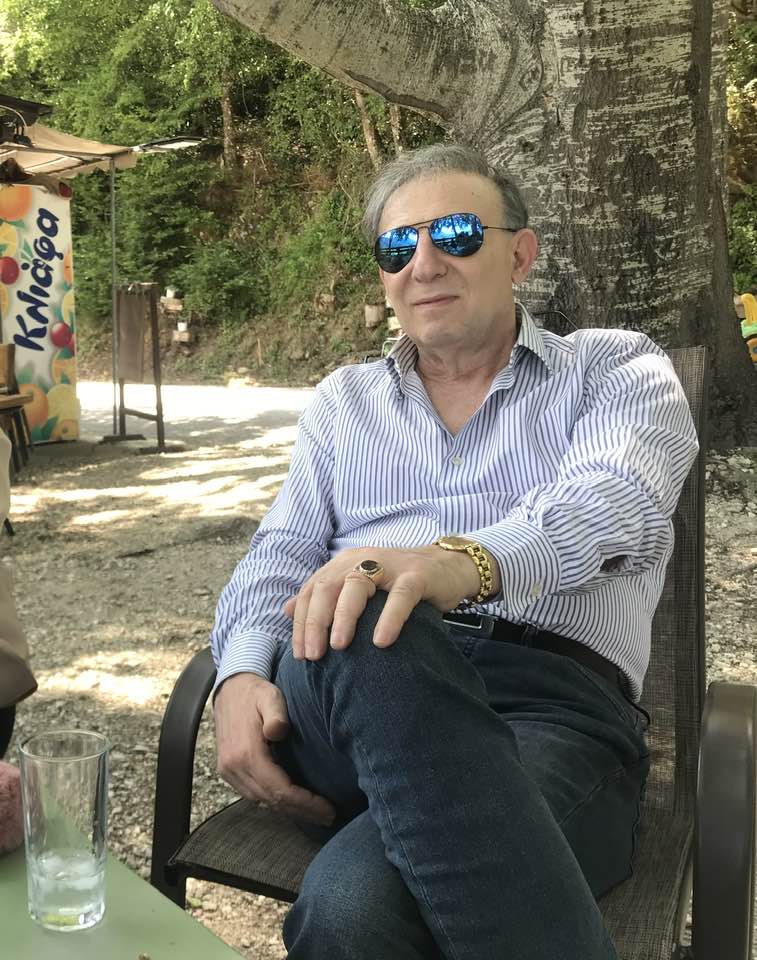 Νίκος Καρακούκης βιογραφικό σήμερα!