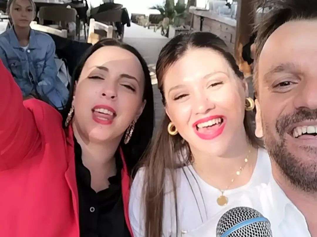Decho βιογραφικό σήμερα 2