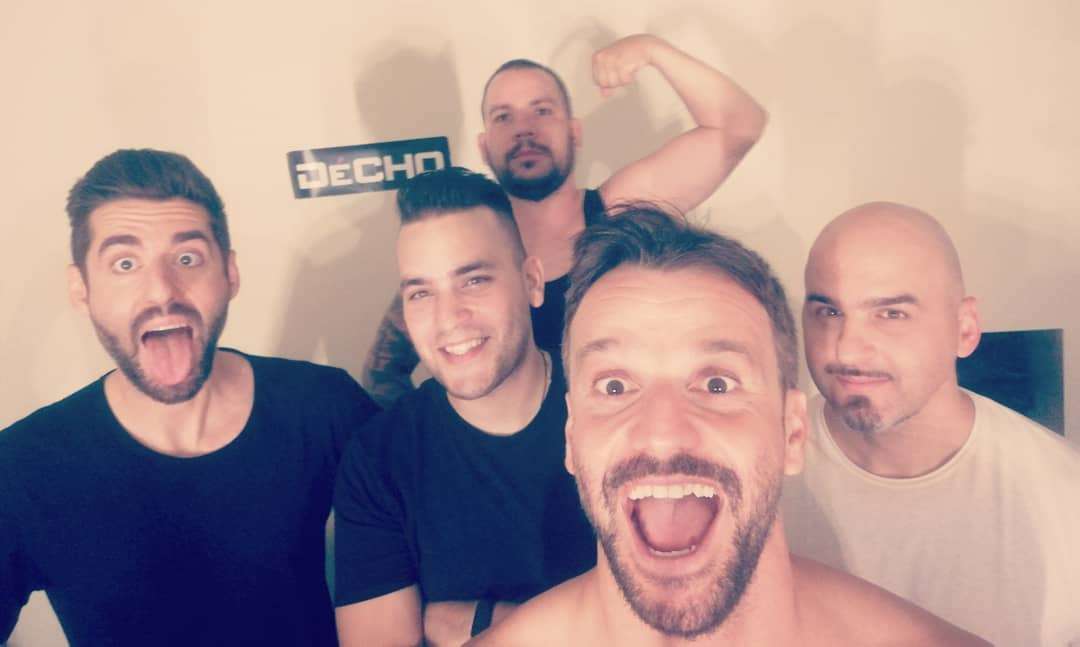 Decho βιογραφικό σήμερα 4