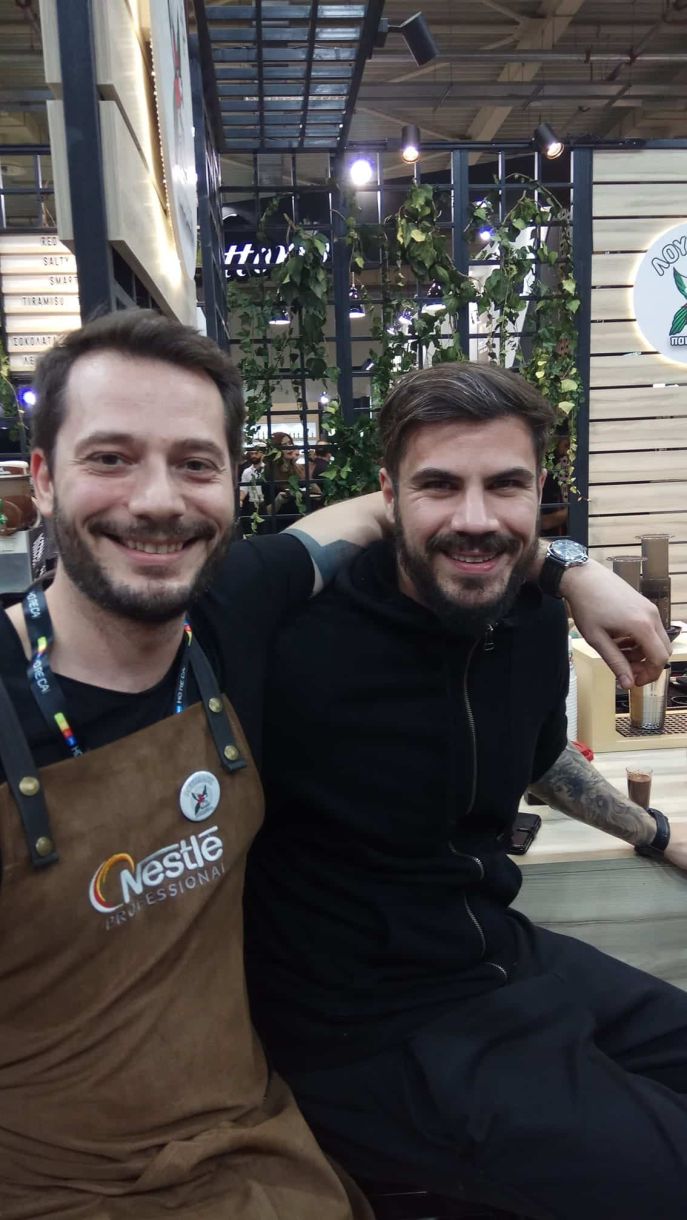 Άκης Πετρετζίκης βιογραφικό σήμερα! Η προσωπική ζωή, η ηλικία, το ύψος, η καταγωγή, οι σπουδές, και τα κιλά 7