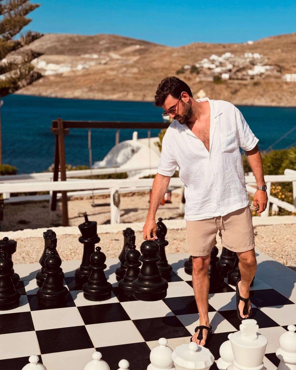 Νίκος Πολυδερόπουλος βιογραφικό 4
