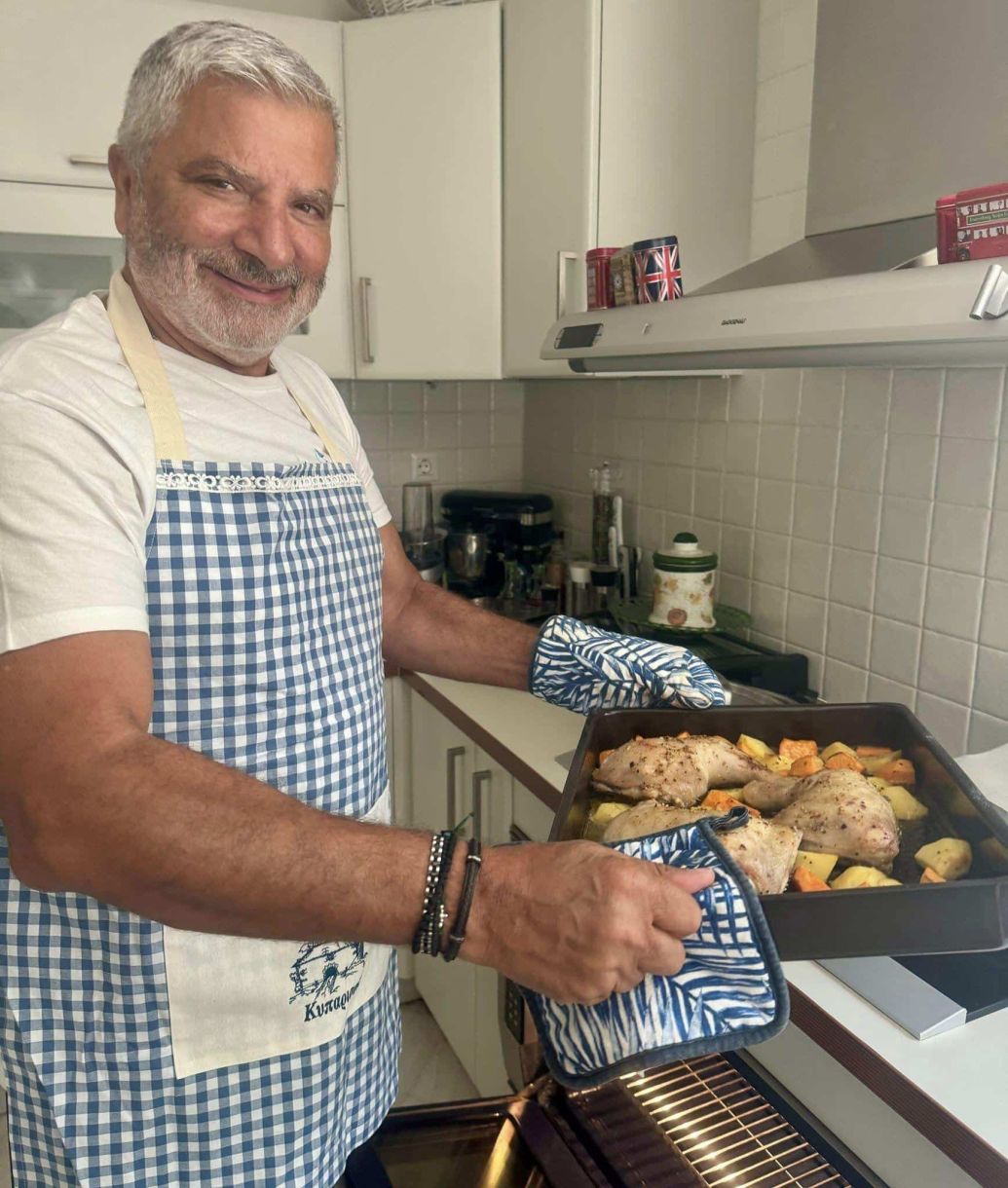Γιώργος Πατούλης Αυτή είναι η 30 χρόνια νεαρότερη γυναίκα που έμεινε έγκυος και περιμένει δίδυμα