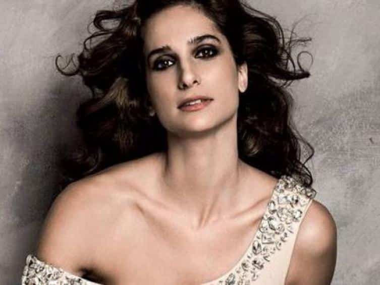 marina kalogirou G9iCDg