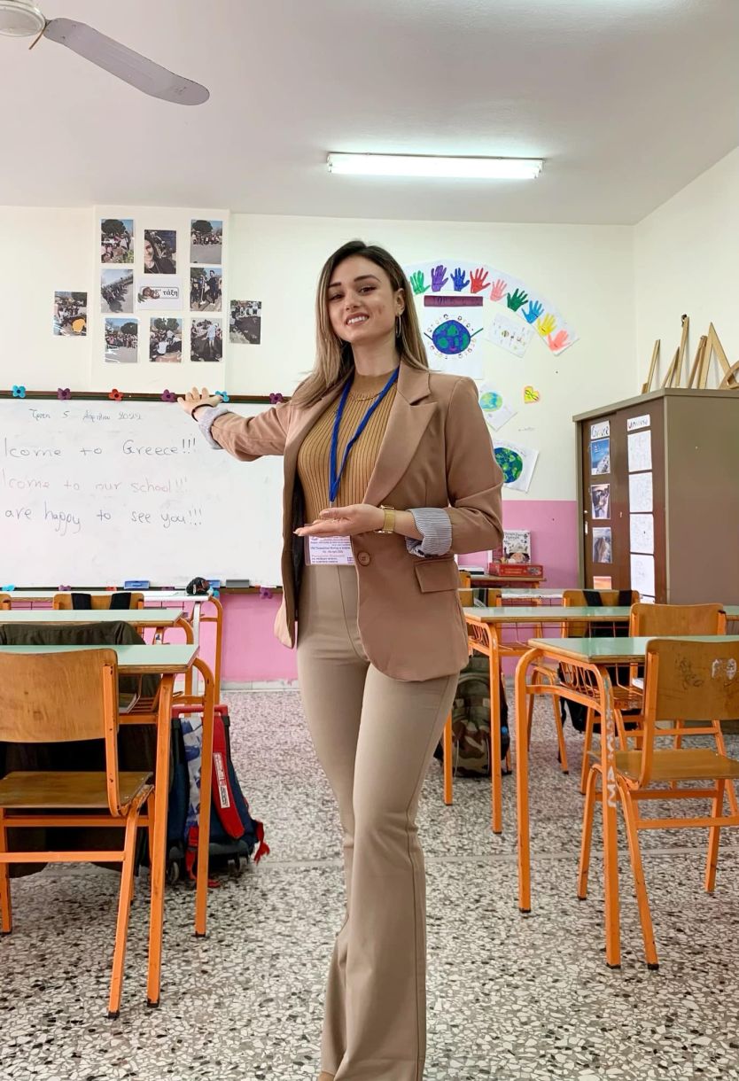 Παναγιώτα Διαμαντή βιογραφικό ηλικία ύψος καταγωγή! Η δασκάλα με τα…χρυσά μαλλιά στα Φουρνά Ευρυτανίας