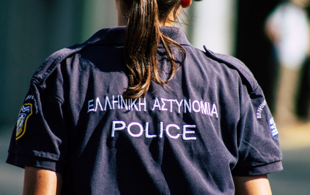 Γλυφάδα Ξυλοδαρμός Ποια είναι η 14χρονη μαθήτρια που έδειρε ομάδα συμμαθητριών της 7