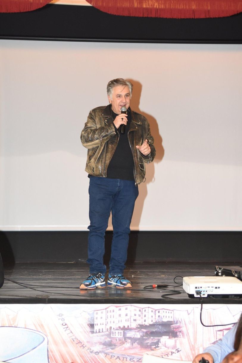Ιεροκλής Μιχαηλίδης και άλλοι καλλιτέχνες Όταν δεν ενδιαφέρει η δουλειά σου μιλάς για πολιτική 2