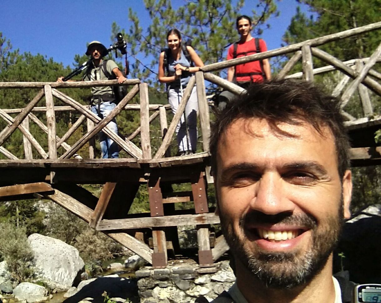 Ηλίας Στραχίνης (παρουσιαστής) βιογραφικό! Η ηλικία, το ύψος, η καταγωγή, οι σπουδές, και οι σειρές – ταινίες