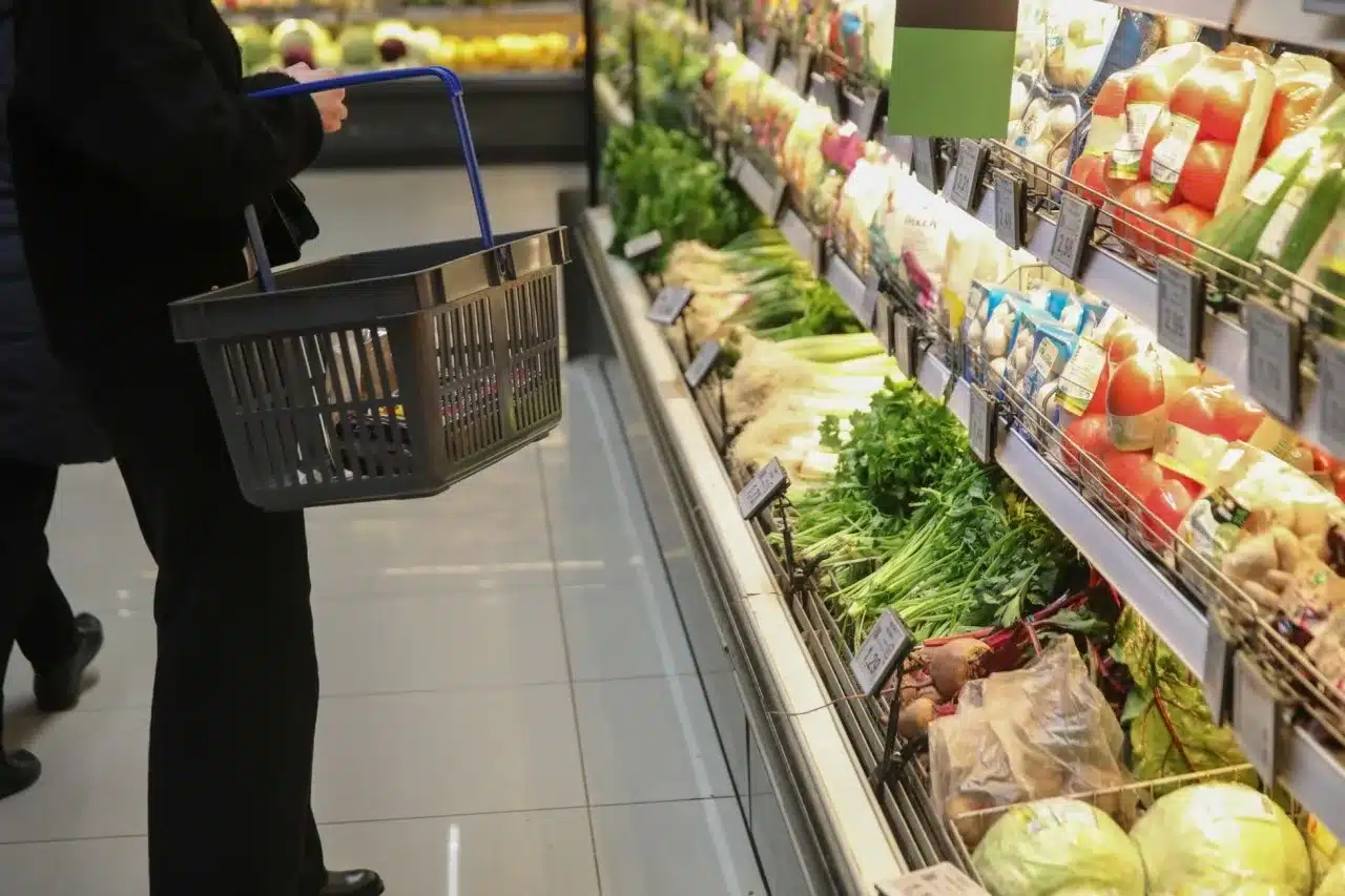 super market akriveia erevna metron analysis jpg