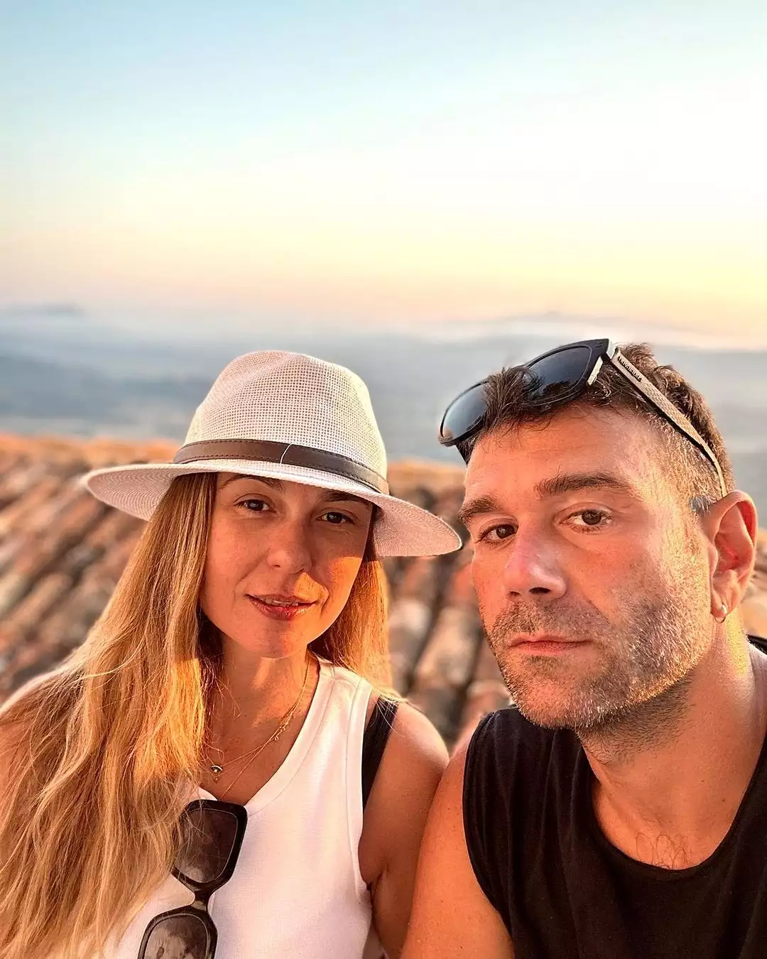 Θάλεια Ματίκα  Τάσος Ιορδανίδης! Η οικογένεια και τα 2 τους παιδιά ο Δανός και η Νάγια