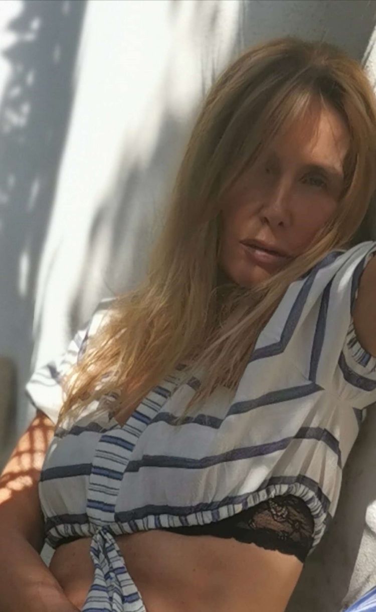 Κατερίνα Γιατζόγλου βιογραφικό