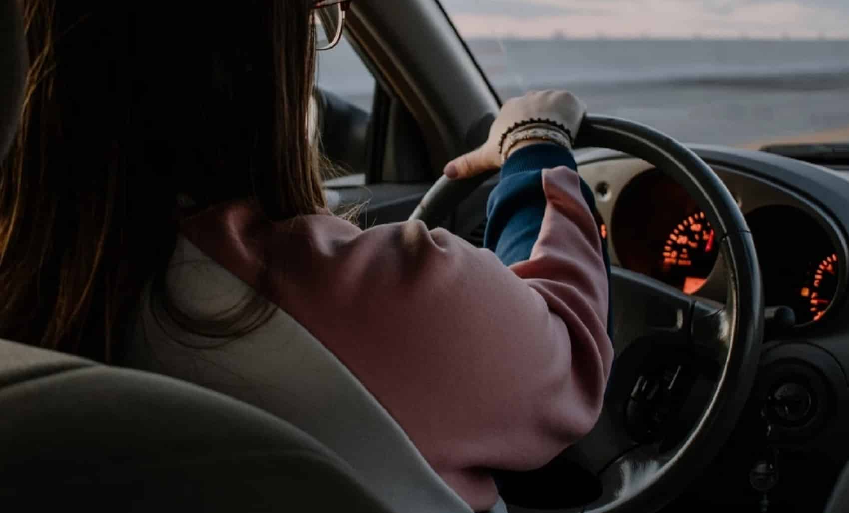 Ξεχάστε όσα ξέρατε για την οδήγηση στους Ελληνικούς δρόμους. Ο αλλαγές μέσα στο 2025