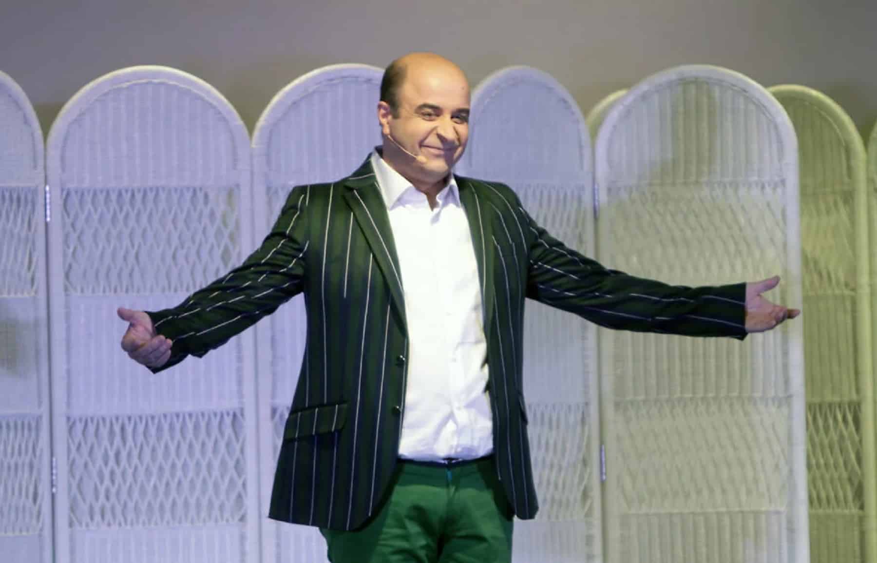 Τα πρωινάδικα στα επιβάλλουν! Τον Σεφερλή σηκώνεσαι και πας να τον πληρώσεις! Κατάλαβες τι σου κρύβουν;