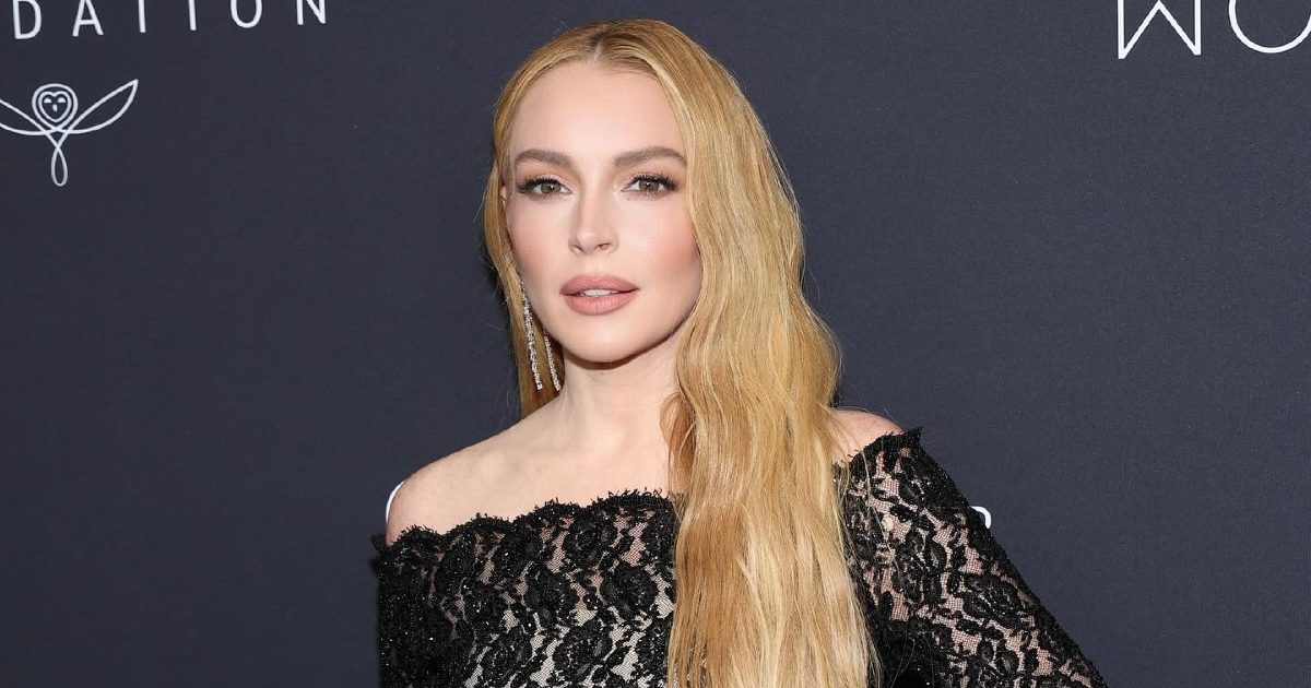 Lindsay Lohan: Χωρίς ίχνος μακιγιάζ σε selfie με την δερματολόγο της στο Ντουμπάι