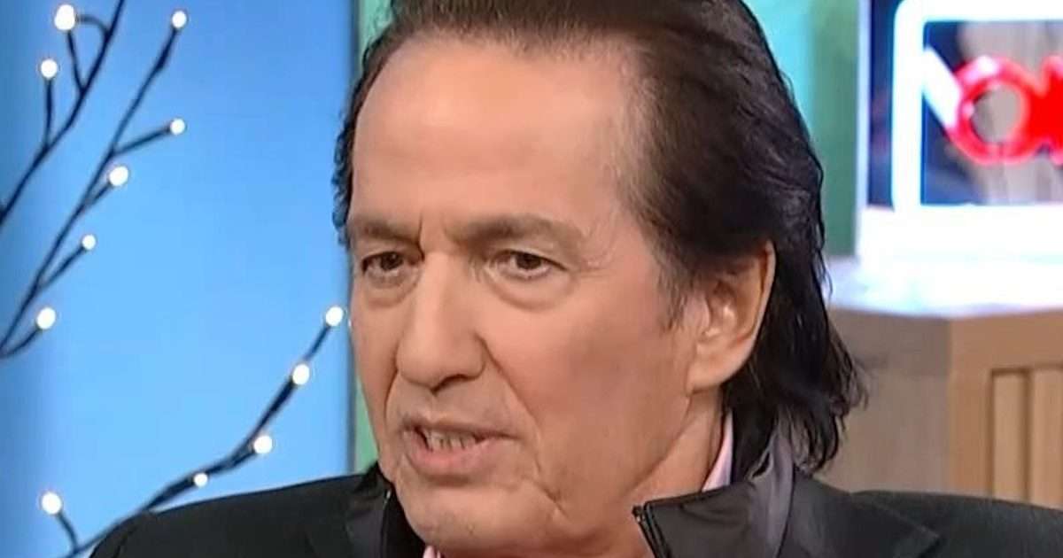 Ο ΠΑΣΧΑΛΗΣ ειναι ετών 78 και φυσικά καμαρώνει!
