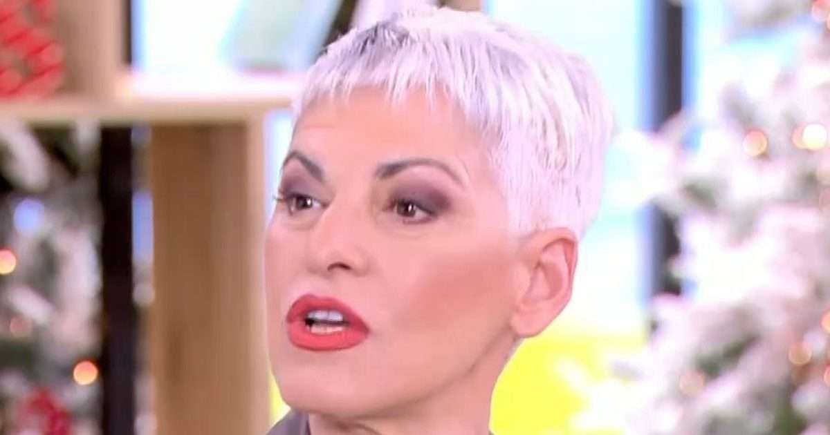 Ελένη Ψυχούλη για Άκη Πετρετζίκη: «Του έστειλα μήνυμα