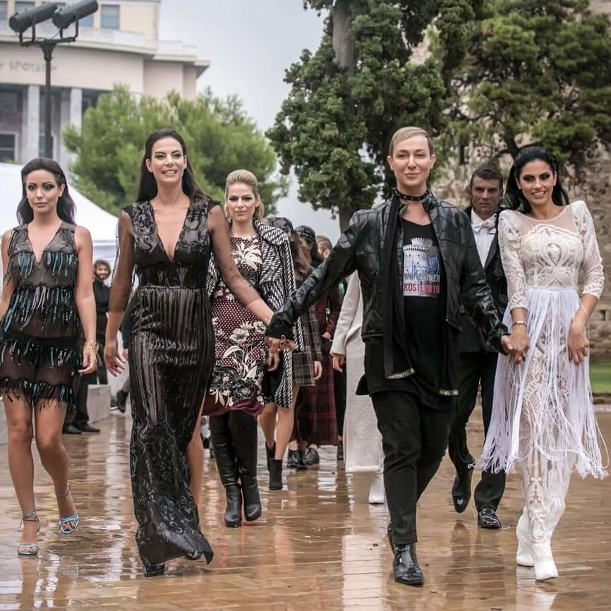 Βασίλειος Κωστέτσος! Πες τα ΧΡΥΣΟΣΤΟΜΕ! Μετά από δεκαετίες κάποιος έβαλε τις υπερβολές των γκέι στη θέση τους!