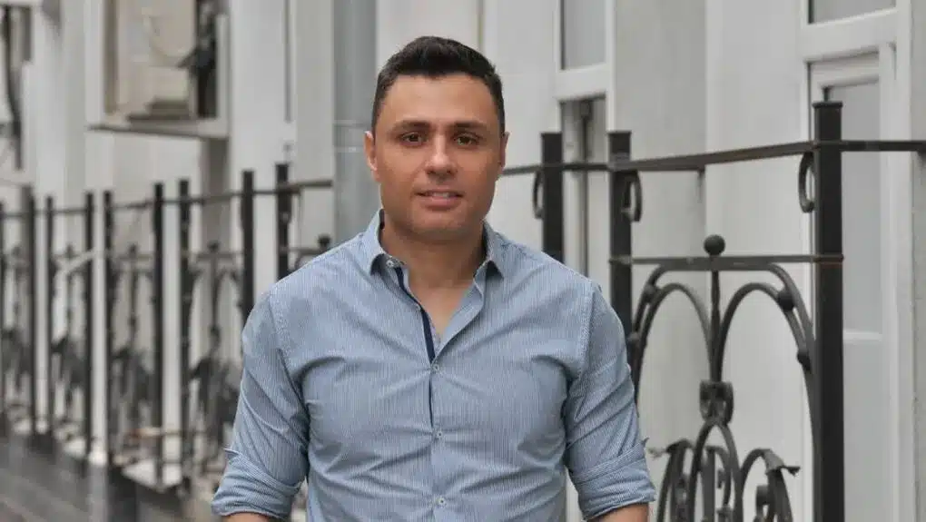 Κατέβηκε βίντεο του Κοσμά Μαρινάκη («Το τρίγωνο της διαπλοκής»)