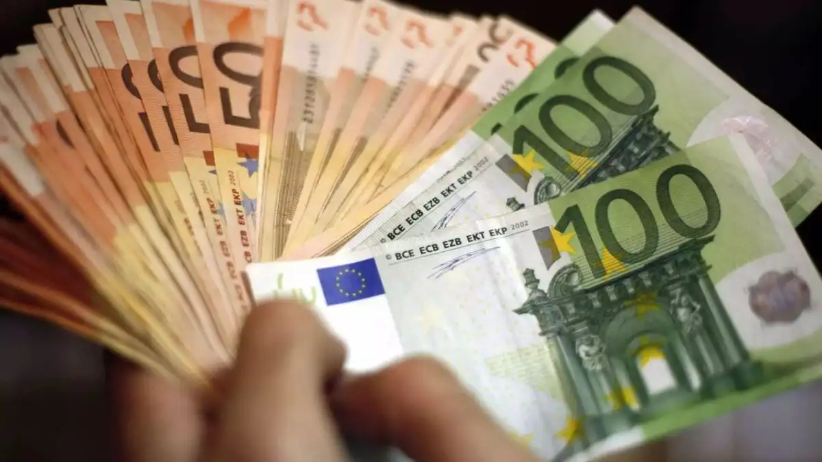 34 δισ. ευρώ Οι οφειλές του δημοσίου προς τους προμηθευτές των Νοσοκομείων και τους συνταξιούχους