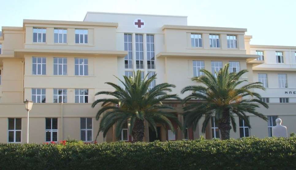 Ερυθρός Σταυρός! Πτώση ασανσέρ με 4 τραυματίες