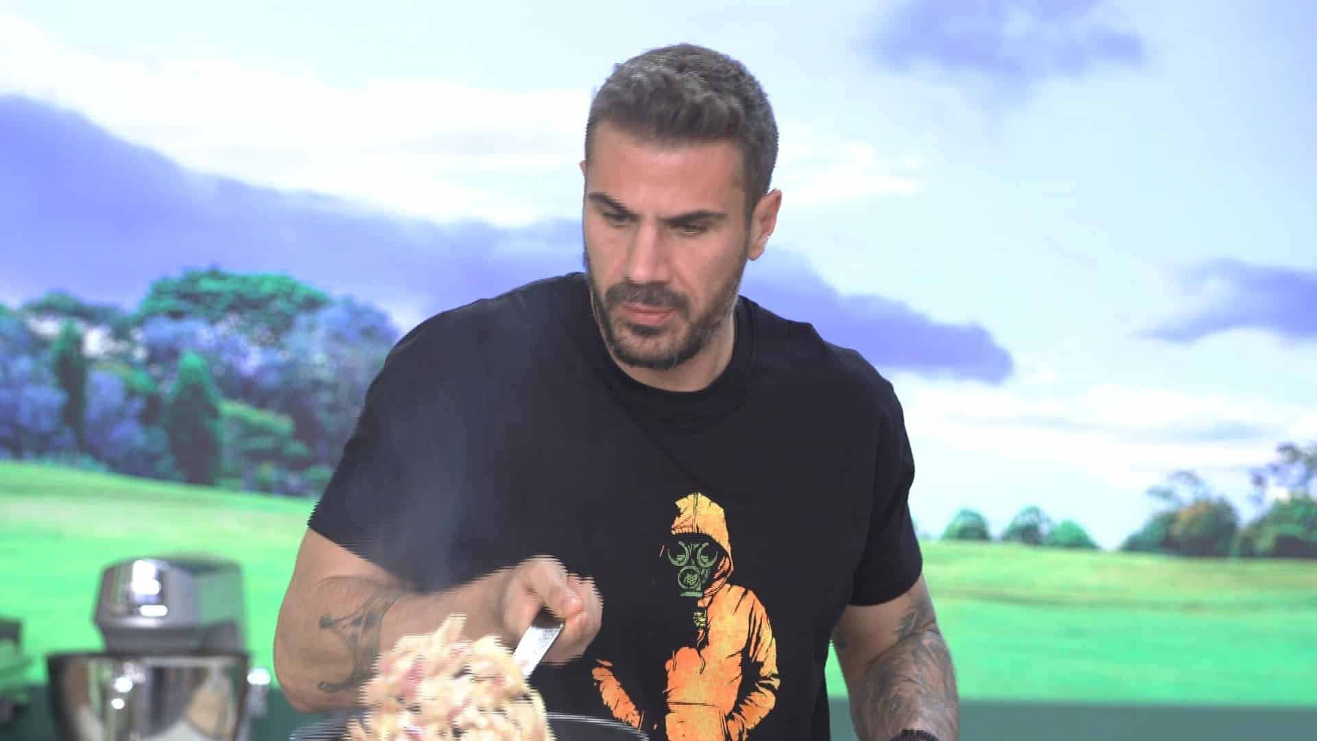 Άκης Πετρετζίκης! Συνταγές