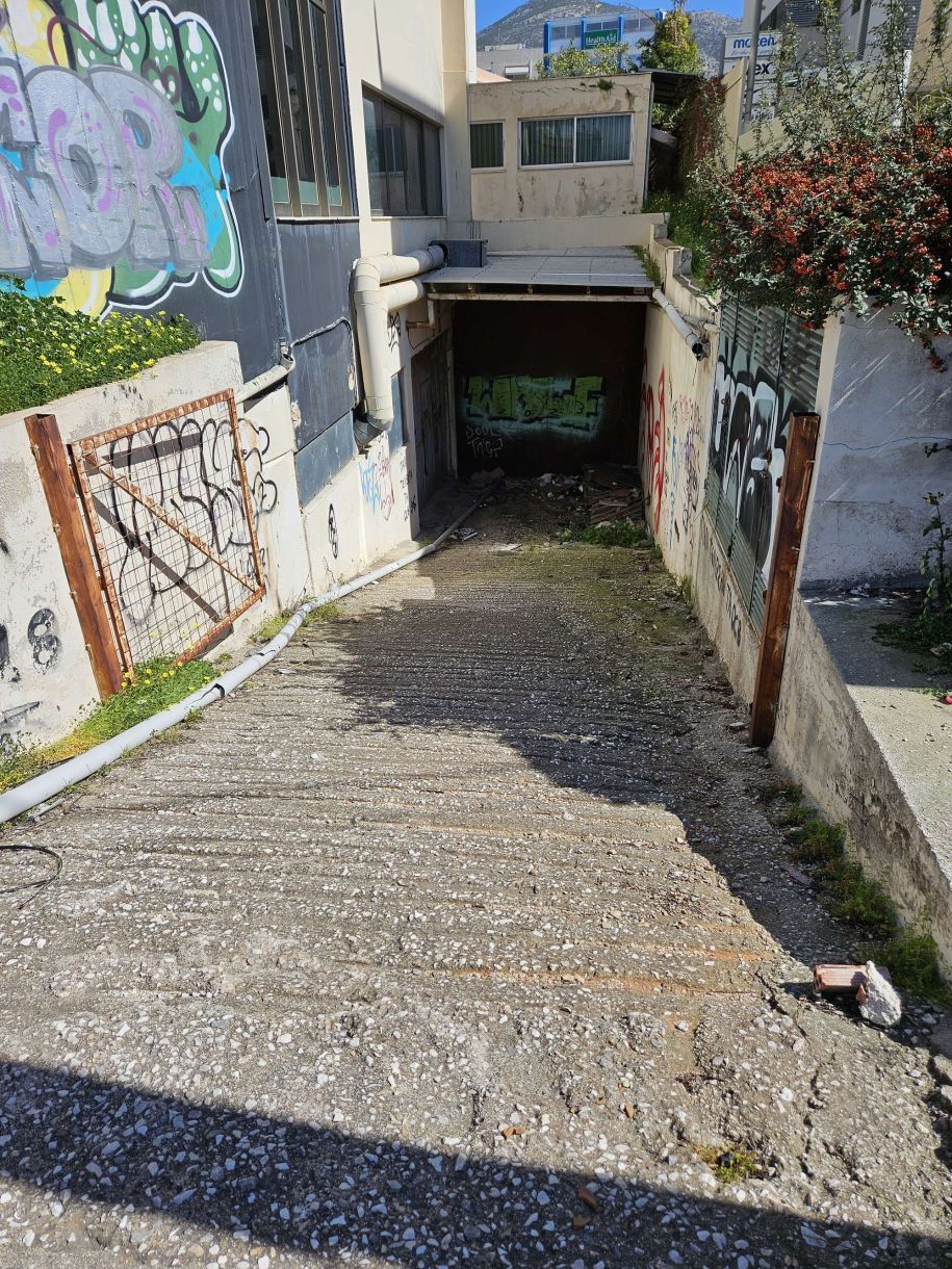 Βούλα ατύχημα: Πως πέθανε ο 28 ετών άντρας οδηγός του ανυψωτικού