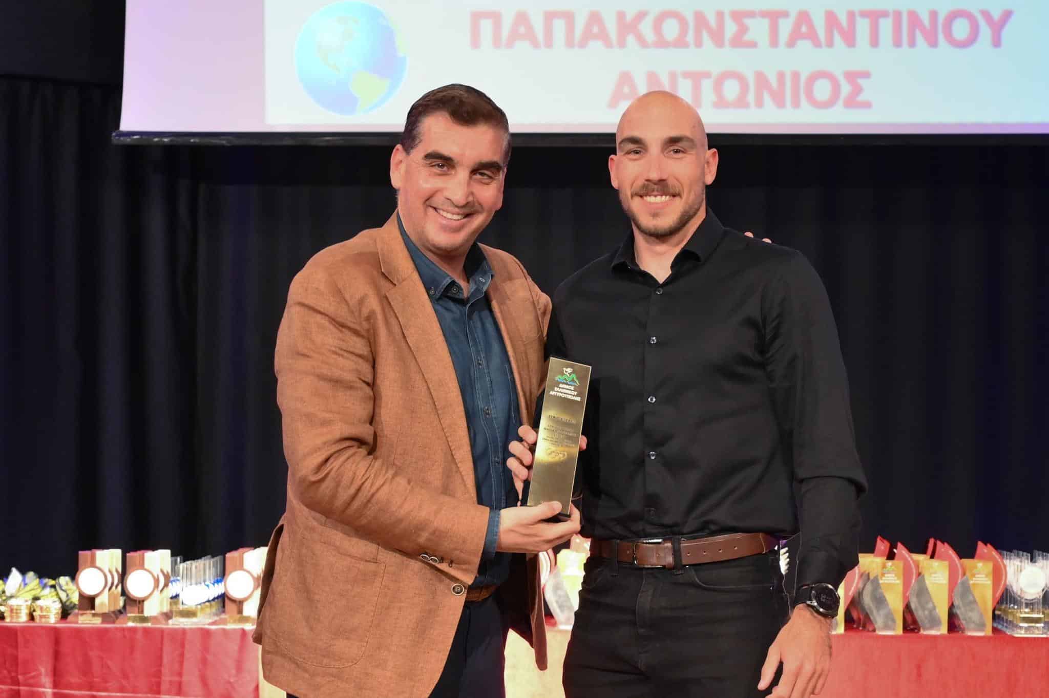 Δήμαρχος Ελληνικού – Αργυρούπολης! Η πιο όμορφη γωνιά της πόλης μας, η ανακαινισμένη Δημοτική μας Βιβλιοθήκη!
