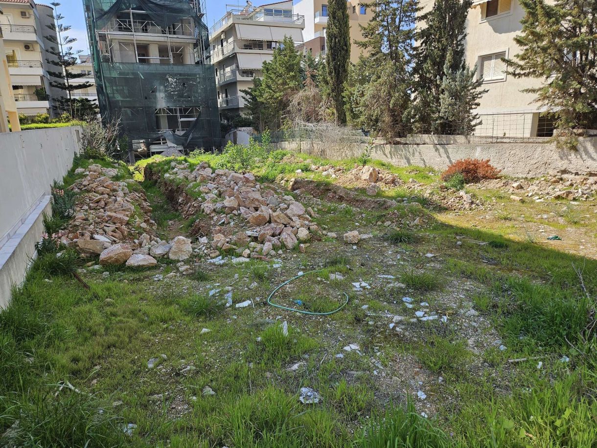 Νότια προάστια – Γλυφάδα 70 χιλιάδες ακίνητα στην πιο…αληθινή φούσκα όλως των εποχών