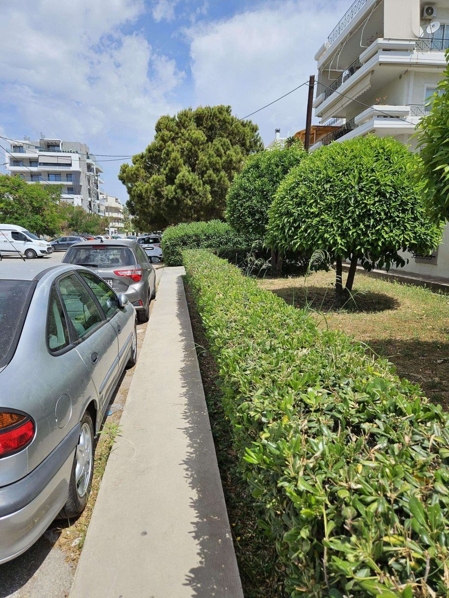 Γλυφάδα δρόμοι πεζοδρόμια 1