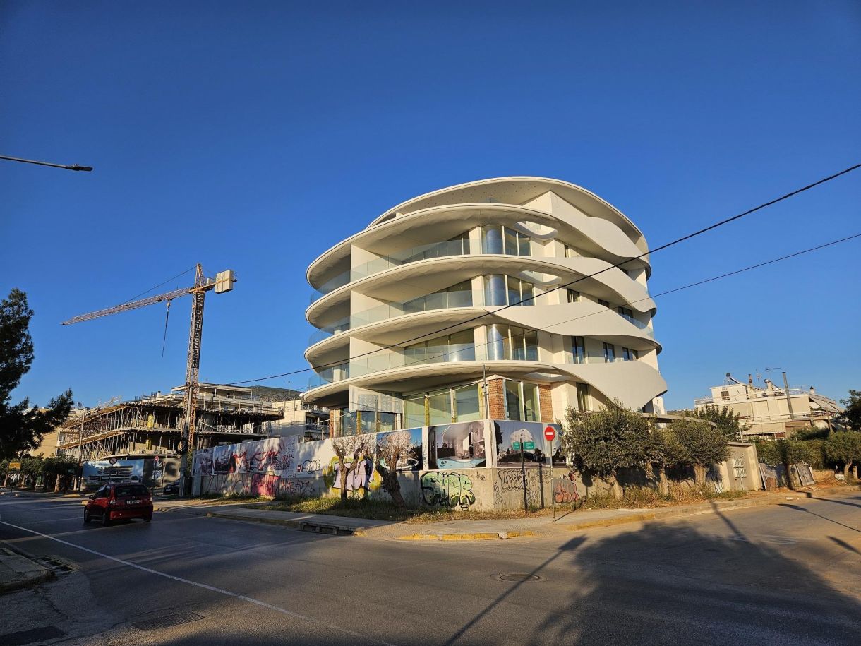 Γλυφάδα σπίτια, διαμερίσματα σήμερα! Τα διαμάντια αρχιτεκτονικής έτοιμα προς παράδοση