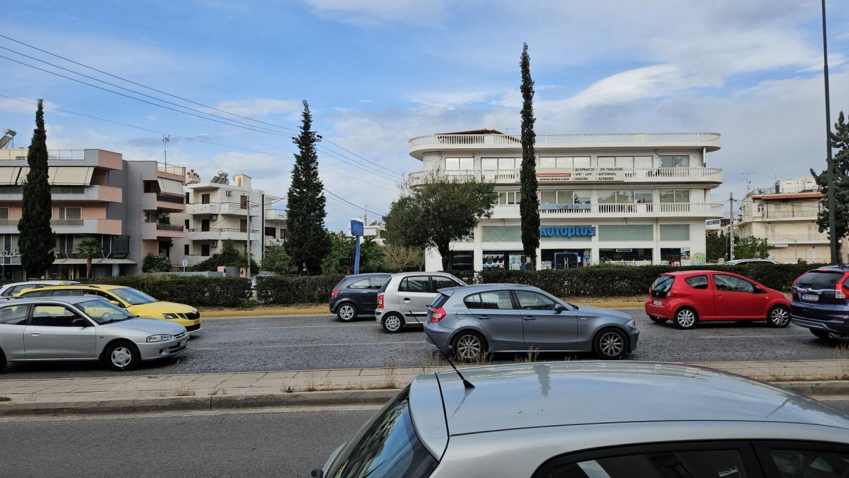 Κίνηση στους δρόμους ΤΩΡΑ! Νότια προάστια ώρα 9.00