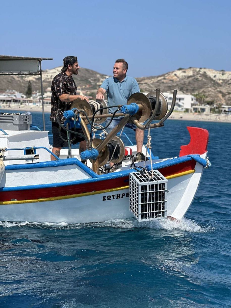 Άκης Πετρετζίκης