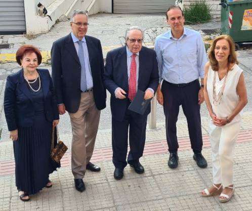 Μπαμπινιώτη
