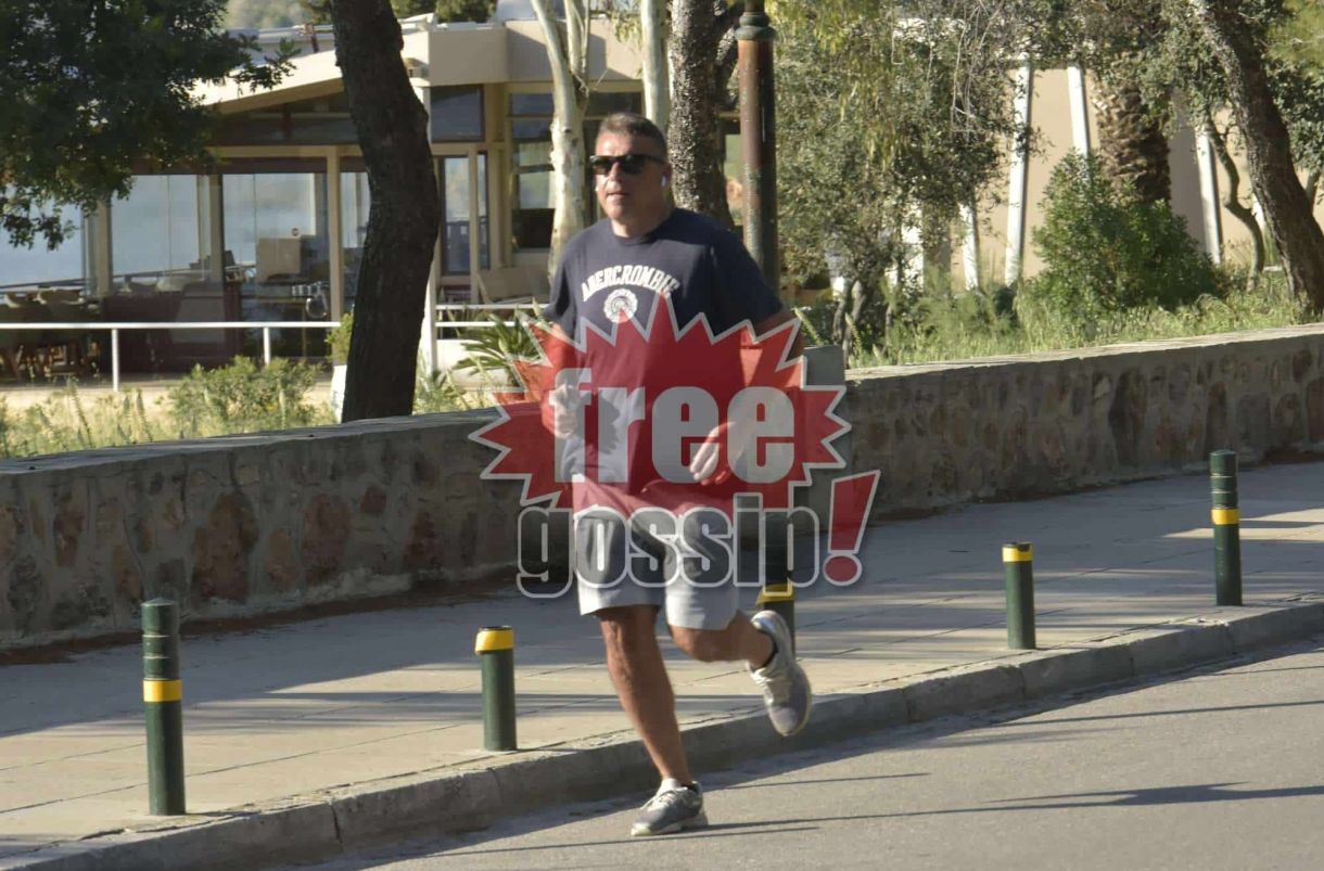 Ο Γιώργος Λιάγκα τρέχει Πως λέμε και να το βλέπεις δεν θα το πιστεύεις Αυτό