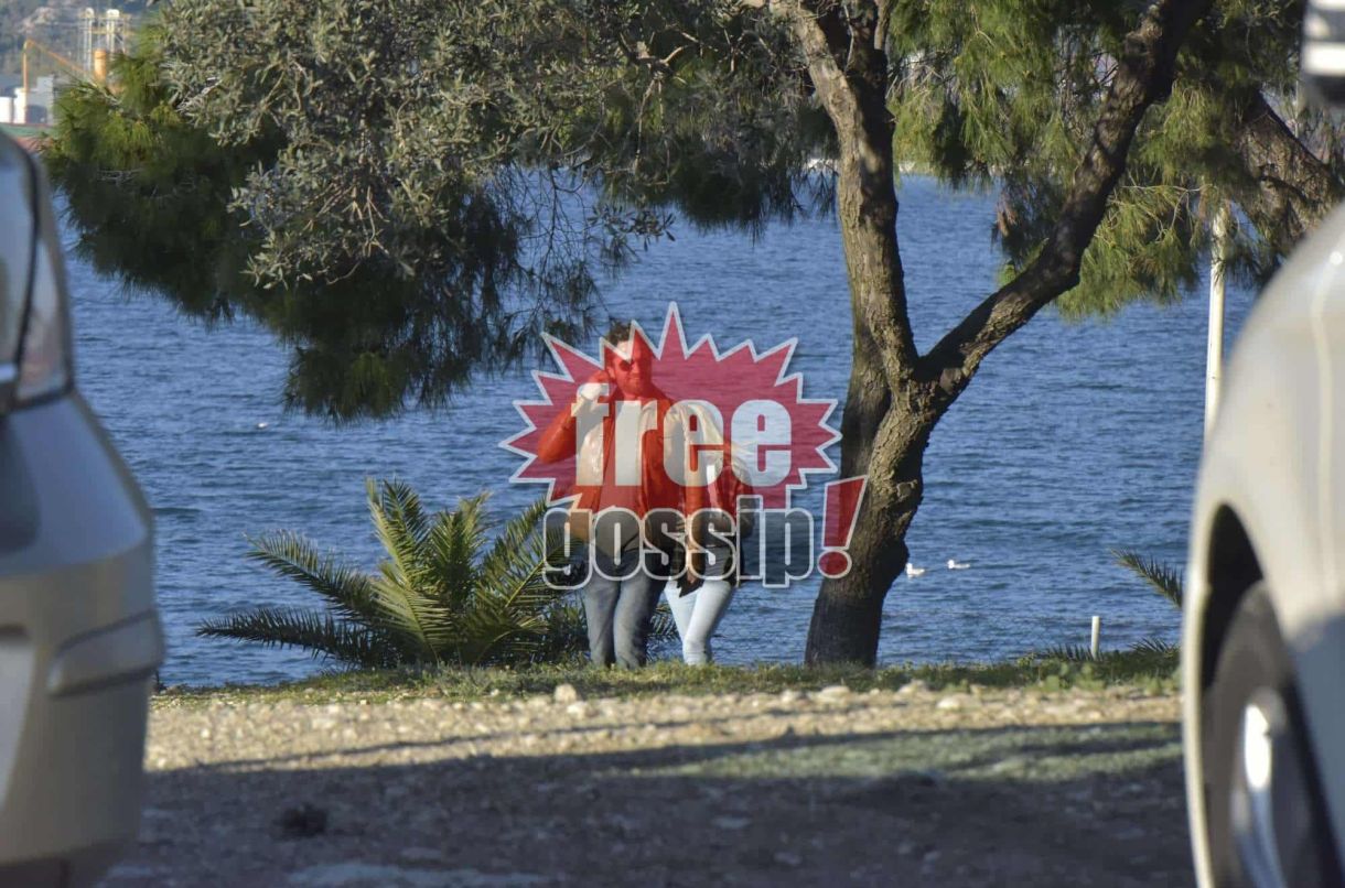 Ο Τζέραρντ Μπάτλερ στην Ελλάδα Κι αυτός νομίζει πως είδε έναν.paparazzo