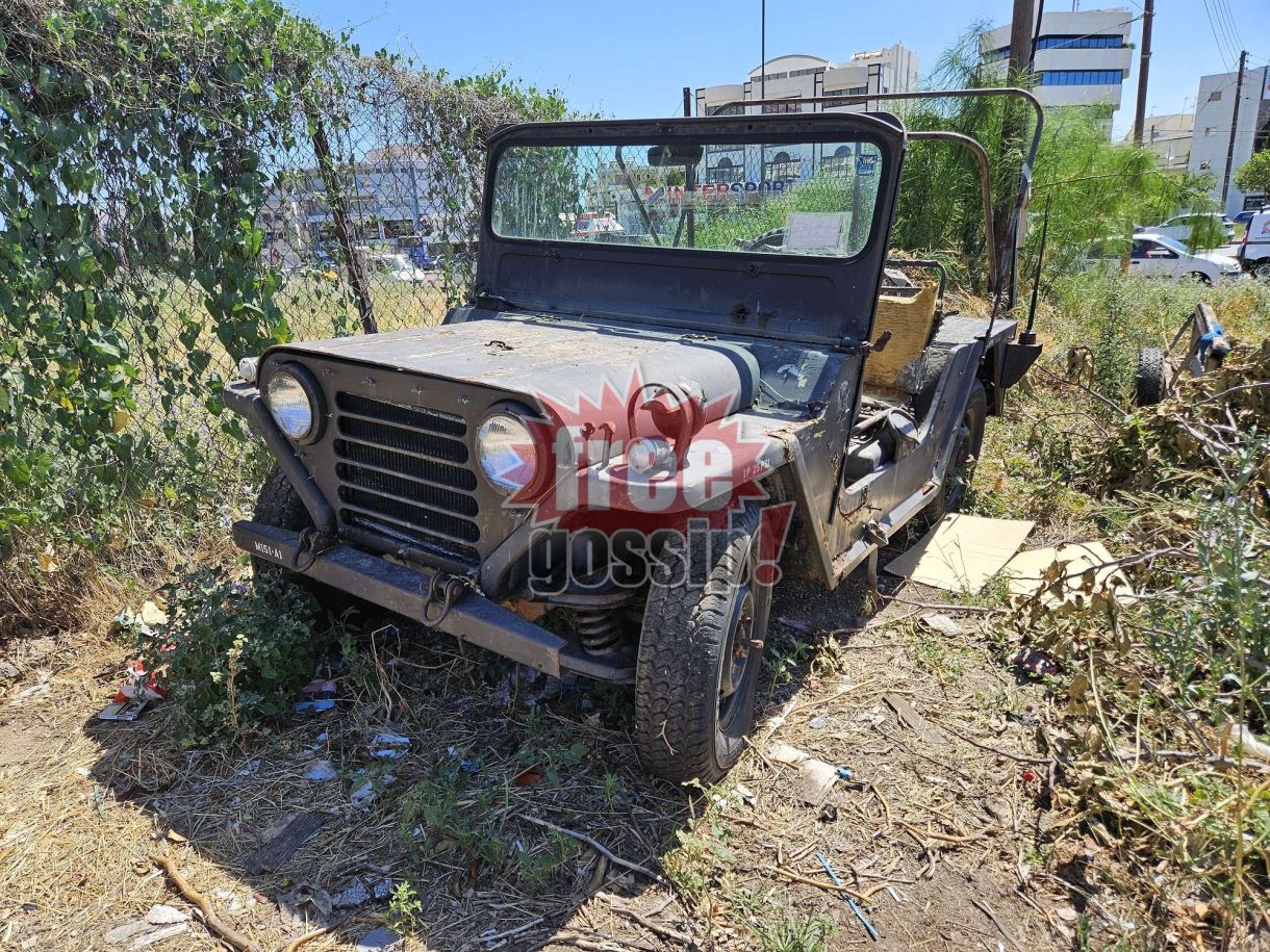 Γλυφάδα σήμερα! Έκαναν σκουπιδότοπο από..τζιπ δίπλα στη Βουλιαγμένης