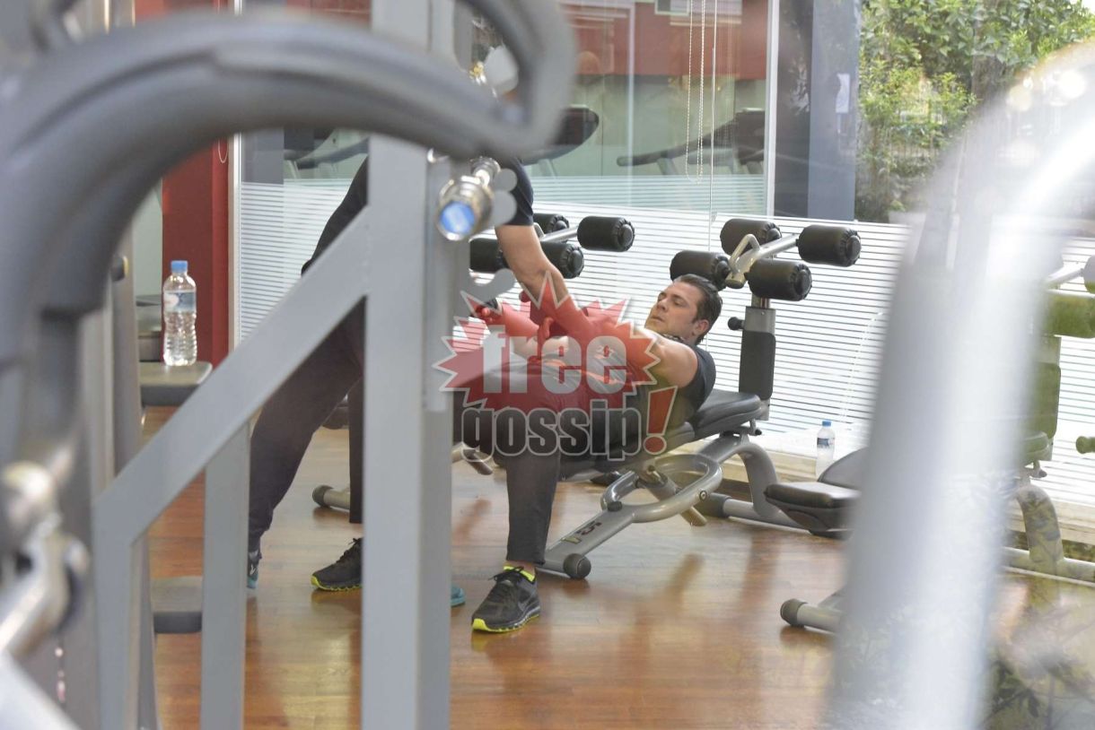 Γλυφάδα – Διάσημοι στο GYM! Ακόμα και σε συνθήκες που ο κλιματισμός δεν δουλεύει…
