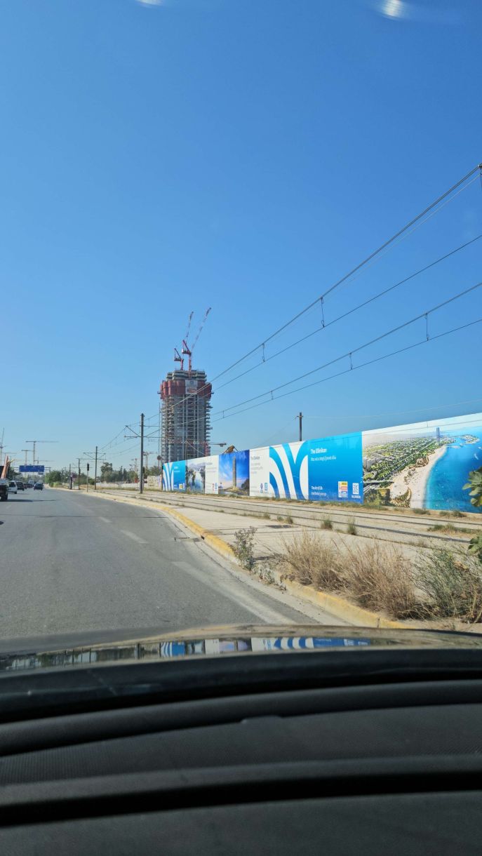 Νότια προάστια! Αθηναική…Μπετονιέρα! Παράδεισο μας έταξαν, κόλαση από τσιμέντο βλέπουμε!