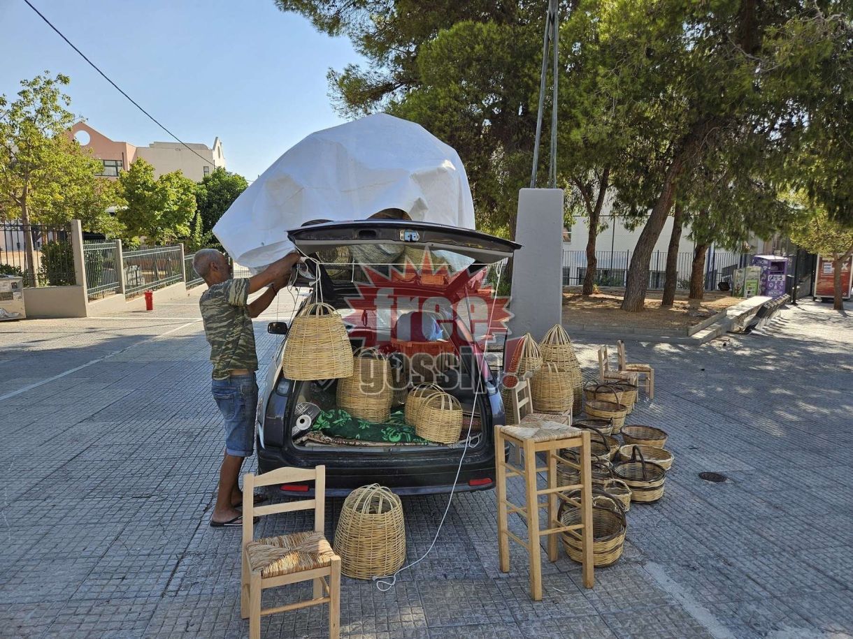 Βίντεο! Προτιμάς να βλέπεις τι σου λέει η Ινφλουένσερ ή ο Παναγιώτης που φτιάχνει και πουλάει καρέκλες στο δρόμο;