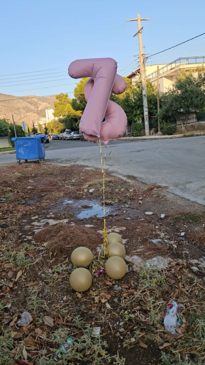 Γλυφάδα – Στιγμές! Από τα γενέθλια υπερπαραγωγή στα…σκουπίδια!