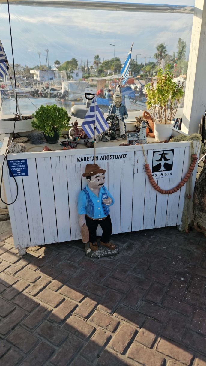 Γλυφάδα – ψαραγορά (βίντεο)! Οι πάγκοι και οι..χαρακτήρες τους