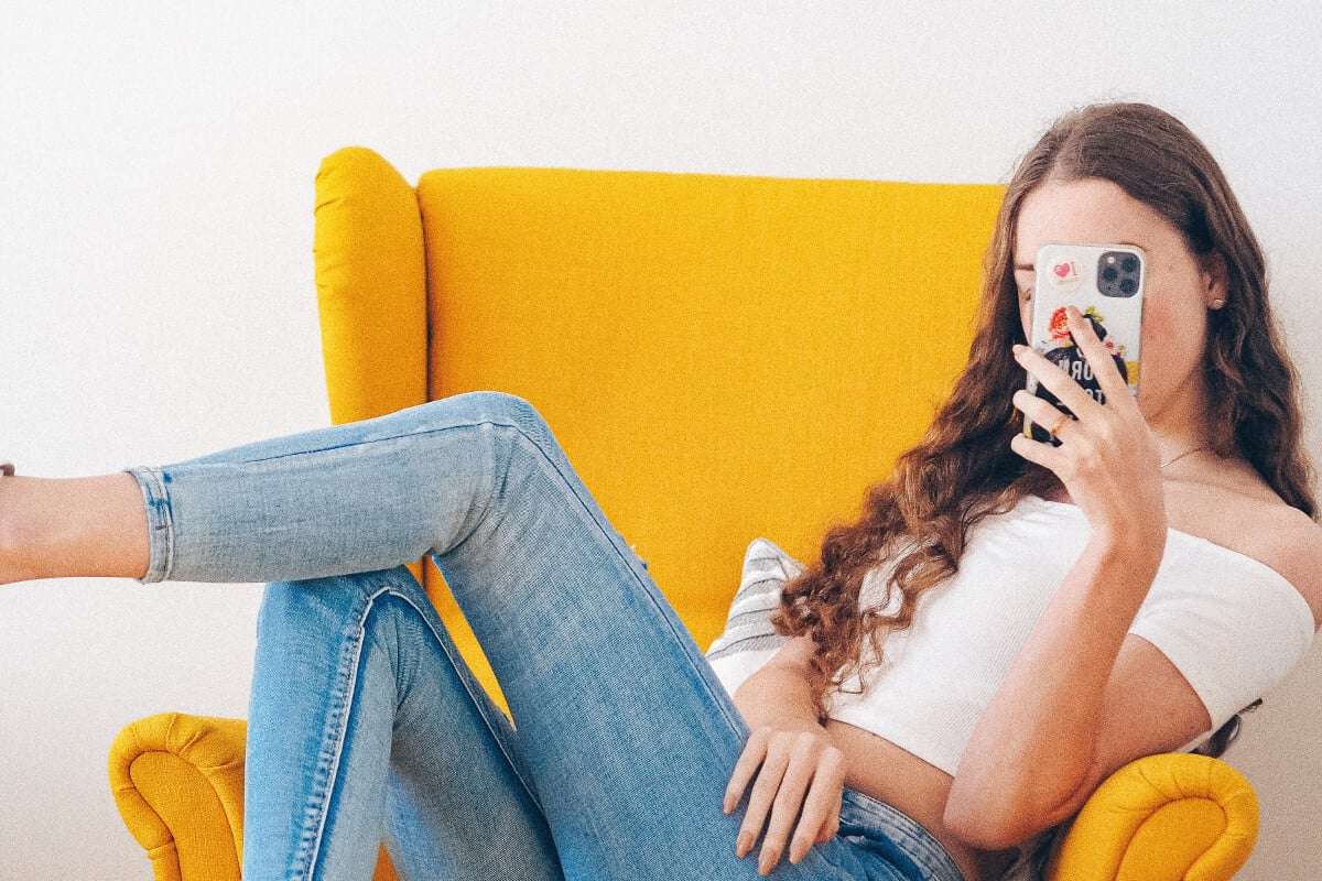 Ποια ειναι η Γνωστή influencer που προέβαινε σε διαφήμιση site παράνομου τζόγου