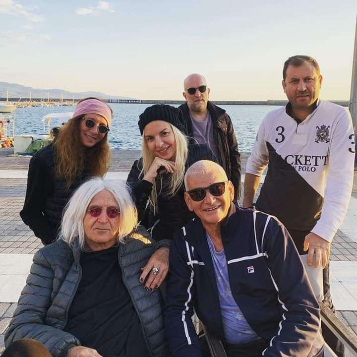 Νίκος Καρβέλας ΗΛΙΚΙΑ 10