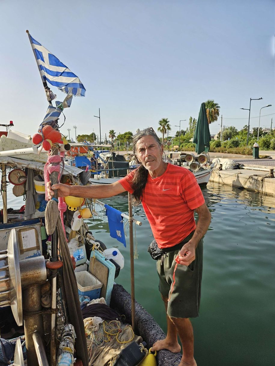 Στρατής! Ο τελευταίος ψαράς της Γλυφάδας!