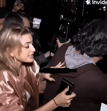 Hailey Bieber! Δείτε τη φρίκη της, μόλις γυρίζει και βλέπει πως όλοι φωτογραφίζουν την Jenner!